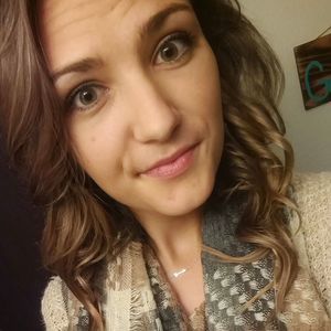 Meet your Posher, Marissa